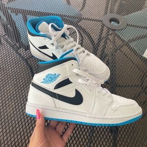 Air Jordan 1 Mid White/Laser Blue